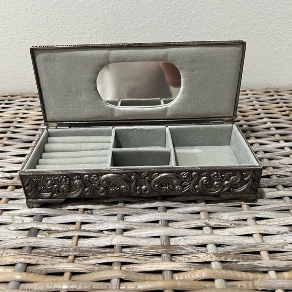 Godinger Silver Ornate Silver Jewelry Box, EUC, sturdy, classy, decorative - Picture 2 of 3